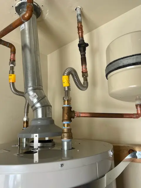Water heater installation and plumbing repair in College Manor